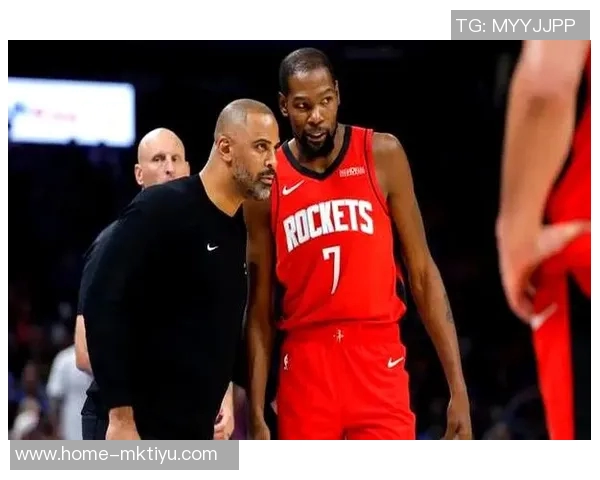 火箭队与雷霆队G2激战回顾球员表现与战术分析全景解读